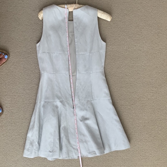 Color is palest beige - Picture 4 of 5